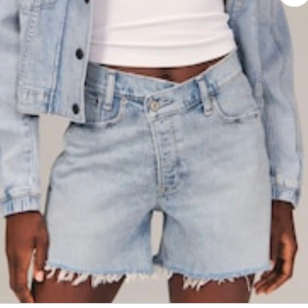 Curve Love High Rise Dad Short